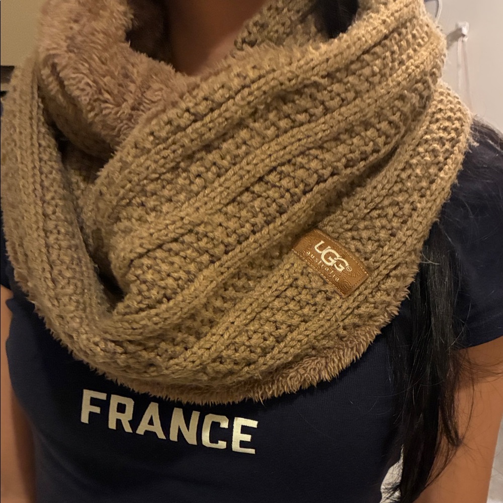 UGG Tan Ribbed Knit Scarf